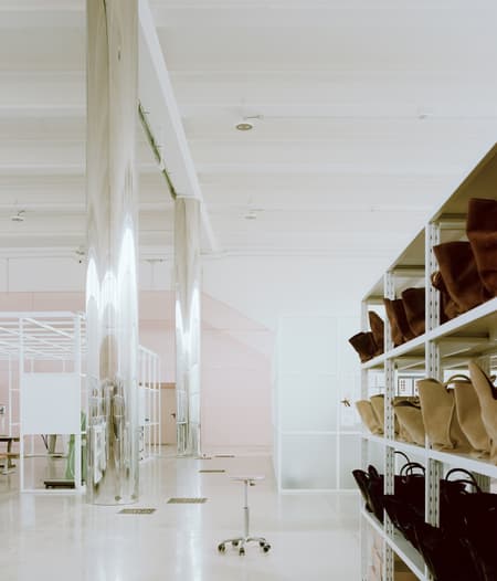 Bottega Bruzziches Headquarters